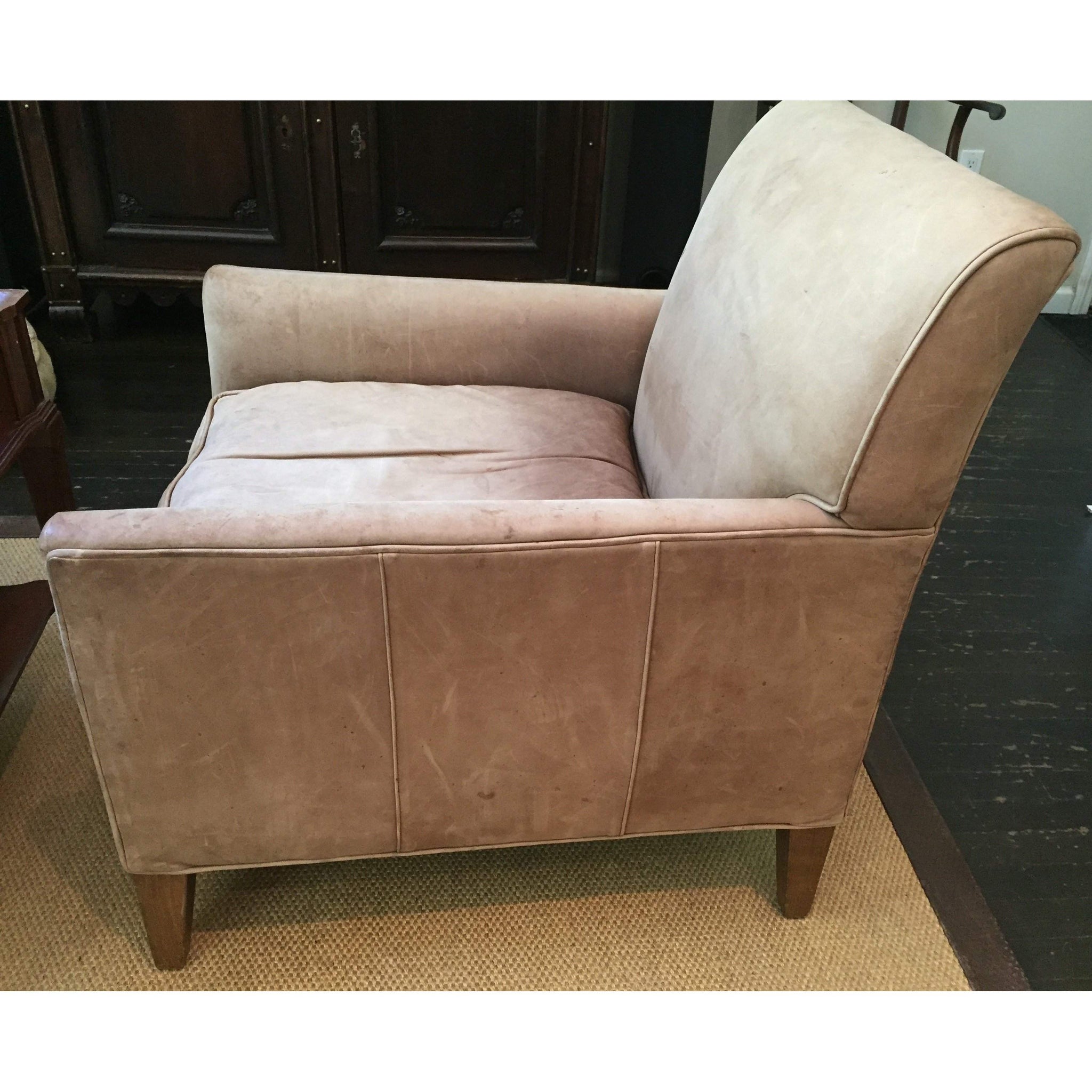 Mitchell gold bob hotsell williams leather chair